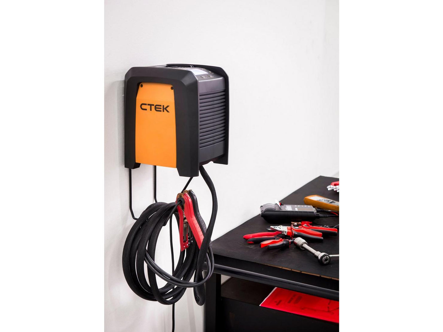 CTEK PRO60 Professional Battery Charger